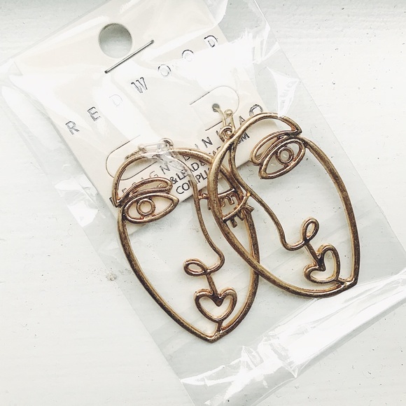 Jewelry - Rustic Gold-Tone Geometric Face Earring